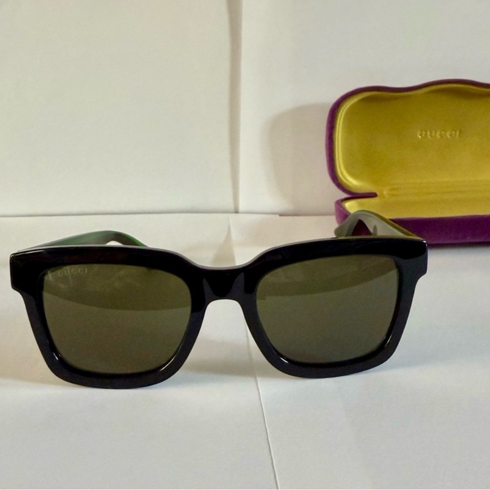 ✨ Authentic Men’s Gucci Black Sunglasses ✨
